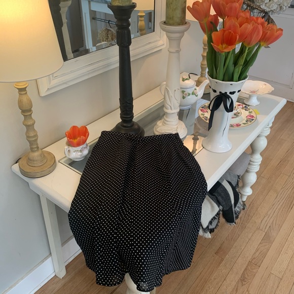 HARRIS WALLACE  New York size 6 polka dot skirt! - Picture 1 of 3